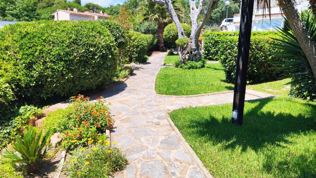 Bonito Apartamento Con Jardin Platja d'Aro Exterior photo